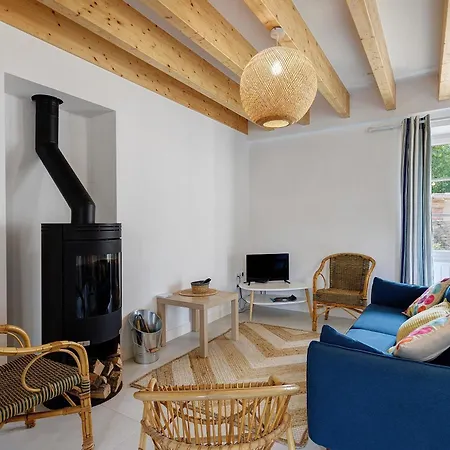 Maison La Petite Muraillere Holiday home *