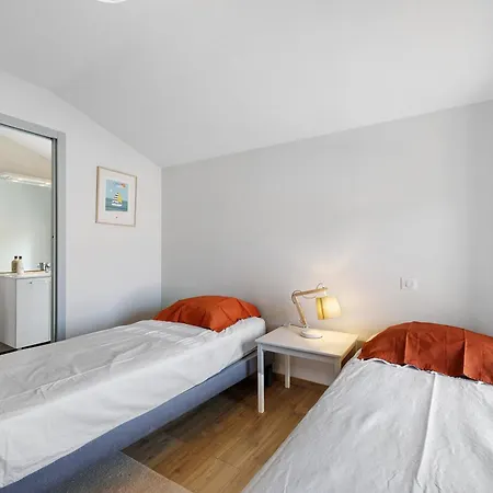 Holiday home Maison La Petite Muraillere Saint-Etienne-de-Mer-Morte